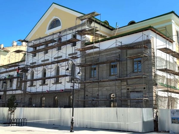 Оренбургская усадьба дворян Тимашевых еще заставлена лесами