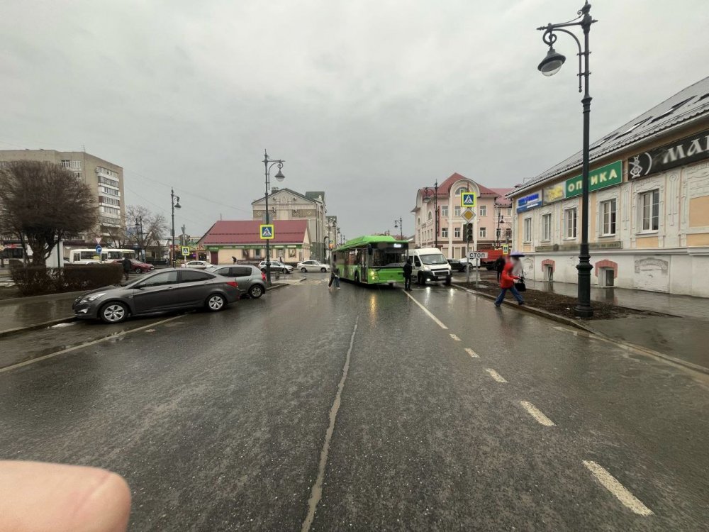 В Оренбурге автобус сбил женщину 