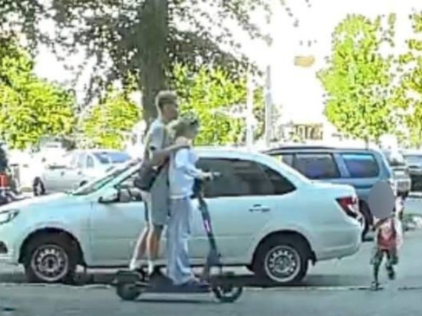 В Оренбурге полиция ищет электросамокатчика, который сбил 8-летнего мальчика