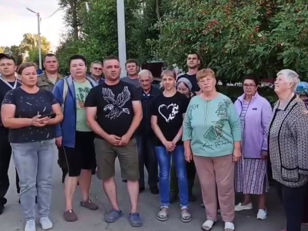 «Мы тонем в канализационных стоках»! Жители Домбаровки обратились к Солнцеву