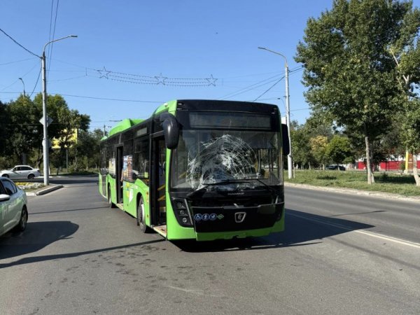 Смертельное ДТП в Оренбурге: электровелосипед влетел в автобус