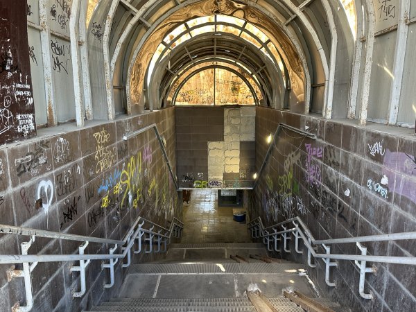 Спуск в оренбургскую подземку — как аттракцион ужасов. Фото 1743.ru