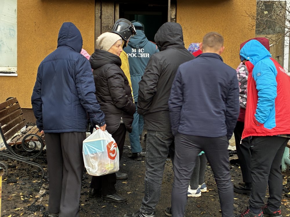 На месте пожара в переулке Больничном. Фото 1743