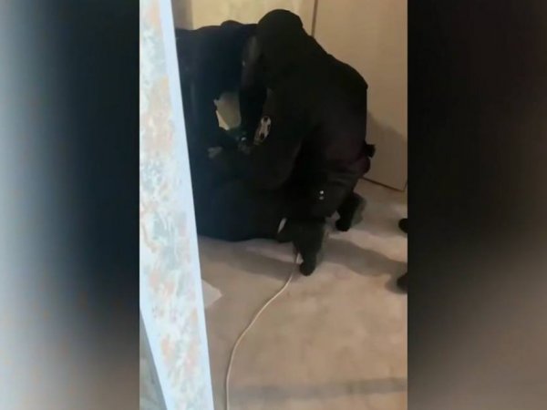 Троих оренбуржцев обвиняют в проведении теневых операций для онлайн-казино