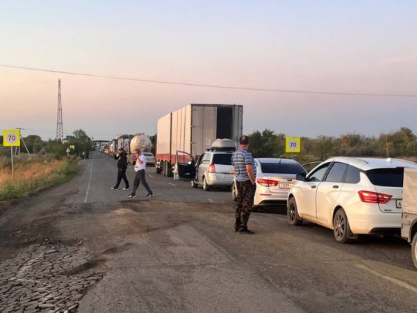 Оренбуржцам, находящимся в Казахстане более 30 дней, нужно будет регистрироваться
