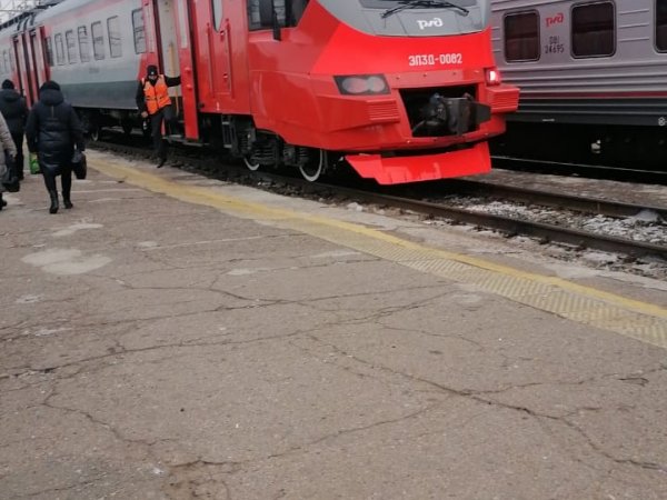 Семья из Оренбурга получит деньги от РЖД за падение ребёнка возле станции