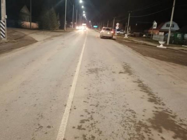 Страшное видео: в Оренбуржье автомобиль насмерть сбил мужчину
