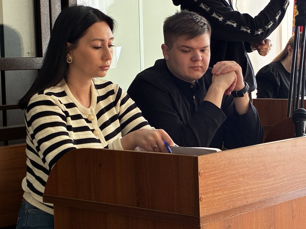 В зале суда по делу об оскорблении чувств верующих. Фото 1743.ru В зале суда по делу об оскорблении чувств верующих. Фото 1743.ru