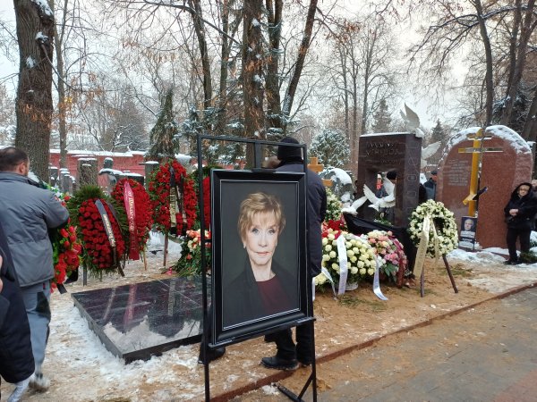 В этот день Москва слезам поверила. И не только Москва
