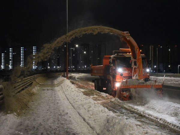 10 000 кубометров снега вывезли за минувшую ночь с улиц Оренбурга