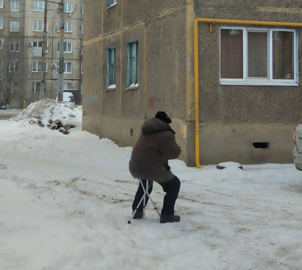 На фото — одинокий пенсионер Иван С.: фото: Марина Храмова