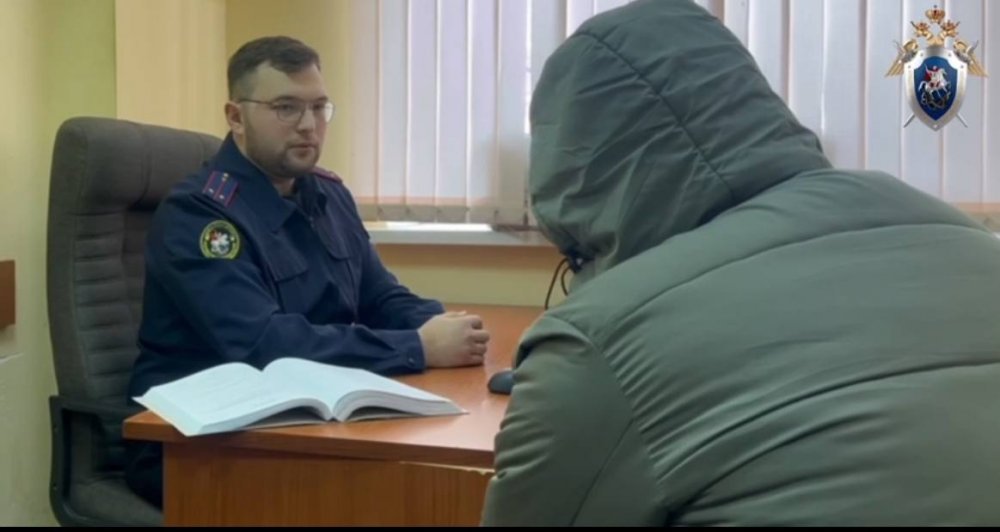 В Оренбурге задержали подозреваемого в смертельном избиении; фото: скриншот с видео СУ СК РФ по Оренбургской области 