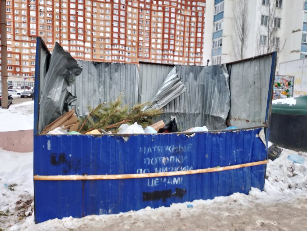 Мусорная площадка в Оренбурге