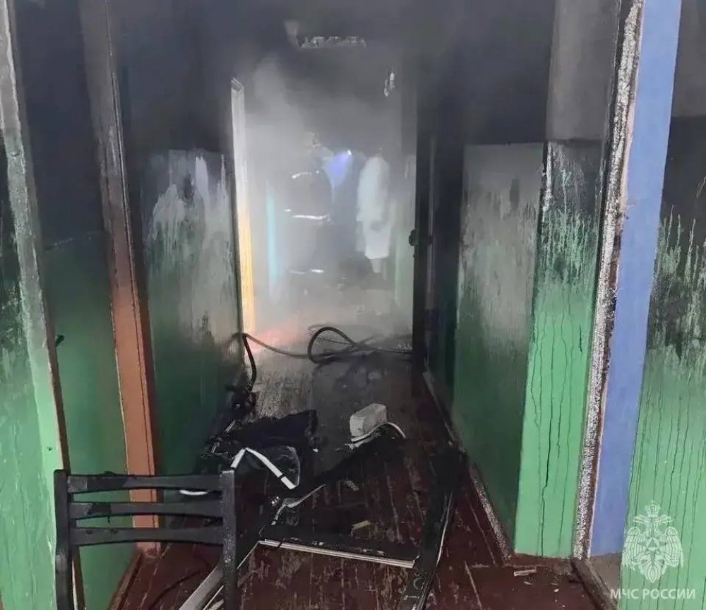 В Оренбуржье за ночь в пожарах погибли 3 человека; фото: ГУ МЧС России по Оренбургской области В Оренбуржье за ночь в пожарах погибли 3 человека; фото: ГУ МЧС России по Оренбургской области