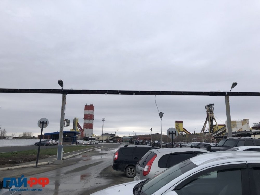 На фото Гайский Горно-обогатительный комбинат; фото: ГАЙ.РФ