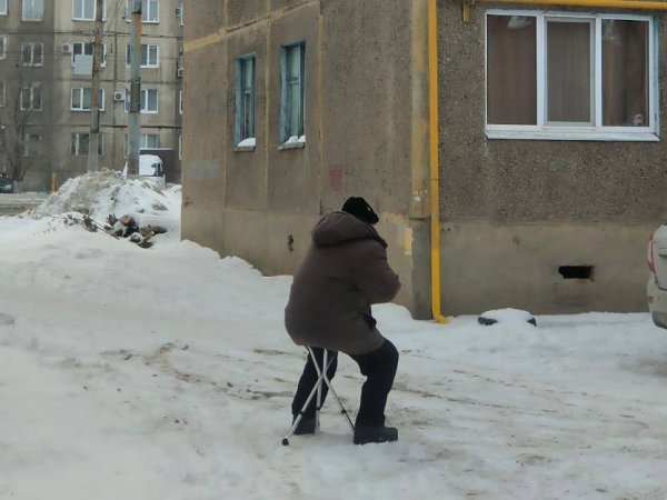 На фото — одинокий пенсионер Иван С.: фото: Марина Храмова