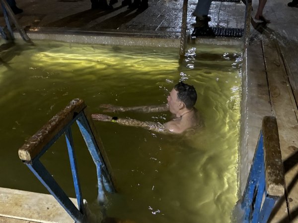 Крещенские купания в Оренбурге проходят без происшествий