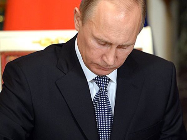 Путин посмертно наградил школьника из Оренбуржья, спасшего тонувшую сестру