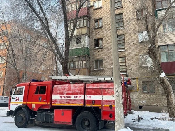 На пожаре в Новотроицке погиб мужчина; фото: ГУ МЧС России по Оренбургской области 