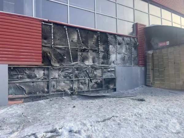 В Оренбурге горел ТК «Максимум»