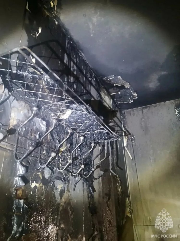 Фото: МЧС РФ по Оренбургской области. Фрагмент сгоревшей квартиры Фото: МЧС РФ по Оренбургской области. Фрагмент сгоревшей квартиры