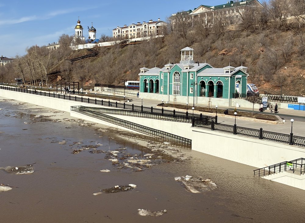 Набережная Урала в Оренбурге 1 апреля 2026. Фото 1743.ru Набережная Урала в Оренбурге 1 апреля 2026. Фото 1743.ru
