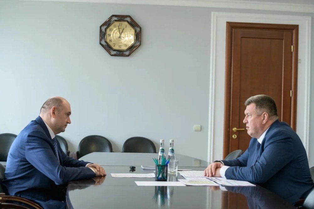 Замминистра строительства и ЖКХ РФ встретился с губернатором Оренбуржья