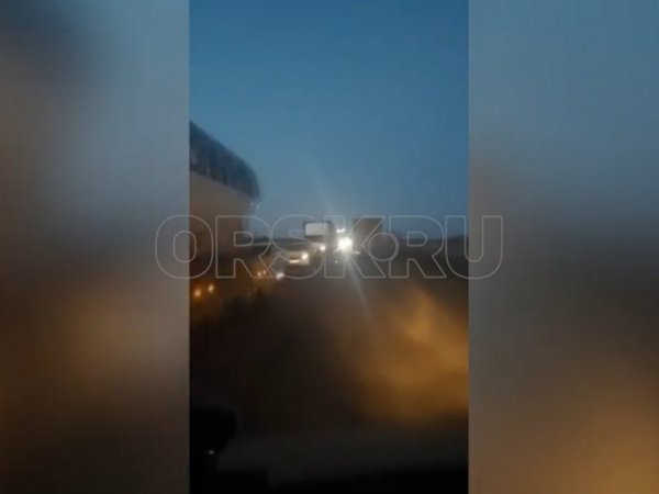 Застряли на границе: на выезде из Казахстана в Оренбуржье не протолкнуться
