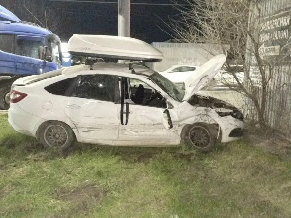 Фото с места аварии от Госавтоинспекции Оренбурга