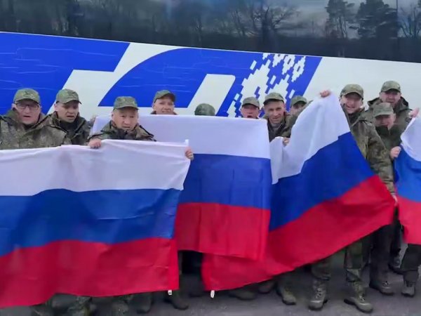 Оренбуржец вернулся домой из плена после обмена между Россией и Украиной