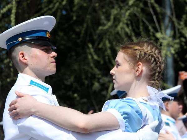 Вальс Победы в Оренбурге: как это было. Большой фоторепортаж 1743.ru