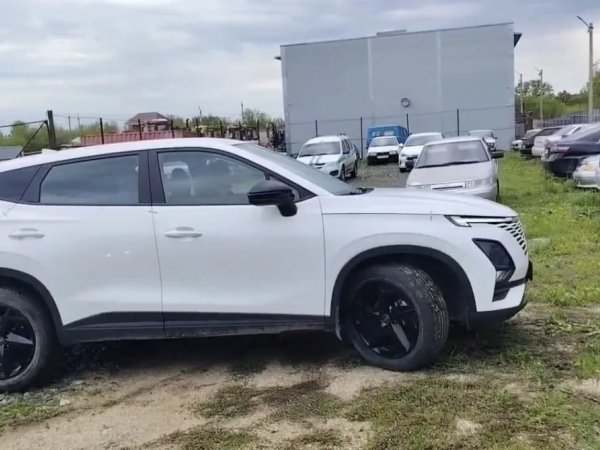 13 автомобилей от нарушителей закона отправили из Оренбуржья в зону СВО