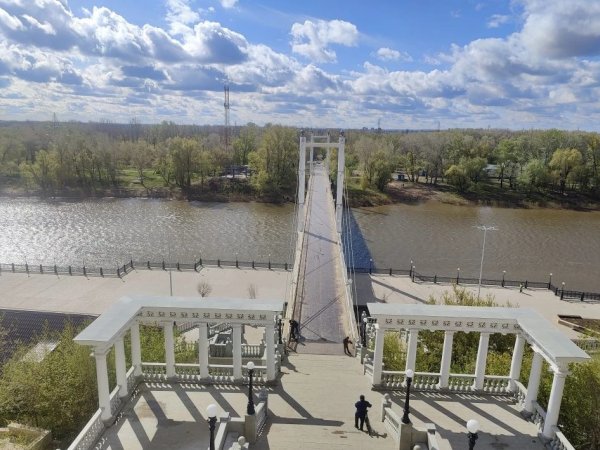Пешеходный мост через урал подсветят