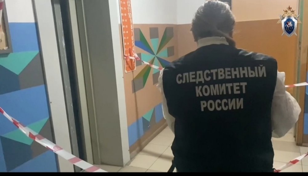 с места падения лифта в Оренбурге
