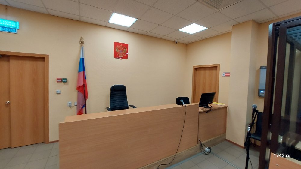 проверка обнаружила более 20 нарушений 