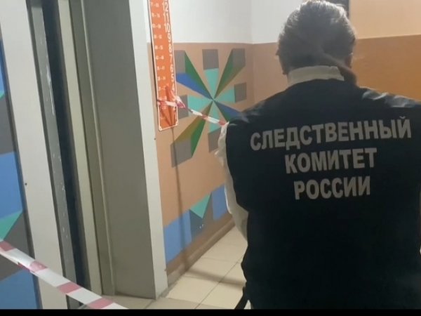 с места падения лифта в Оренбурге