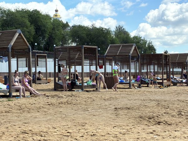 В Оренбурге на Урале официально открылся городской пляж