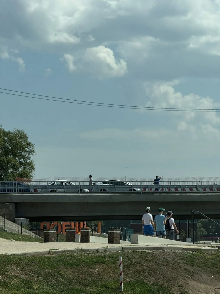 ДТП на мосту через Урал