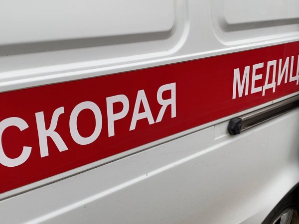 Трёхлетнюю девочку с ожогами головы, лица и шеи доставили в больницу