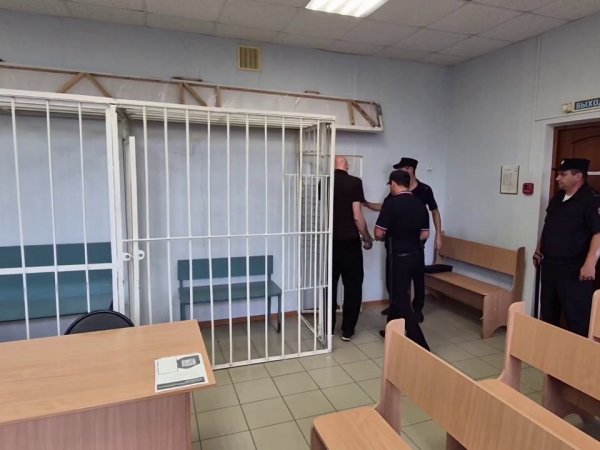 Курьер телефонных мошенников похитил у жительницы Сакмарского района 2 800 000 рублей