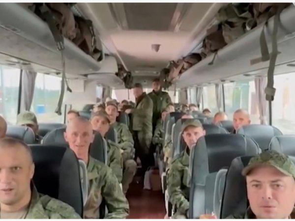 Оренбуржец вернулся из украинского плена, в котором пробыл более года