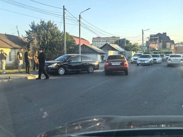 Стоите в пробке на Сахалинской? Знайте, там ДТП