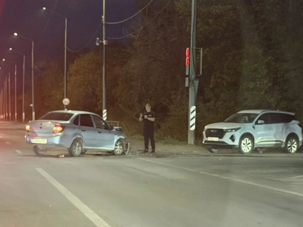На самом аварийном перекрестке вновь случилась авария
