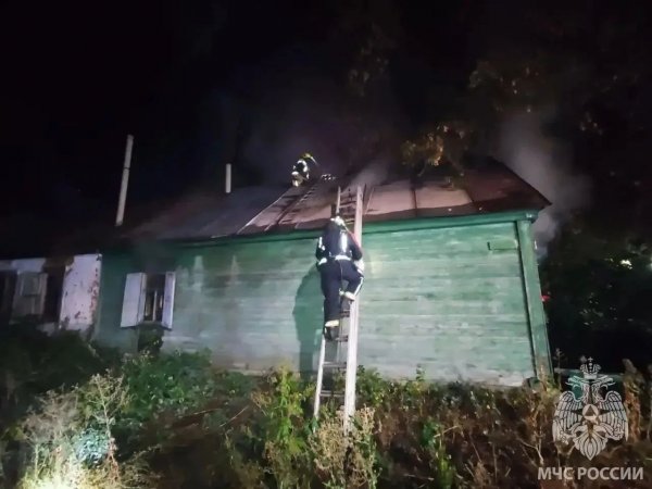 В ночном пожаре в Оренбурге погиб мужчина