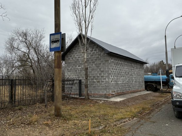 Домик в Качкарском маре. Фото 1743.ru, ноябрь 2025