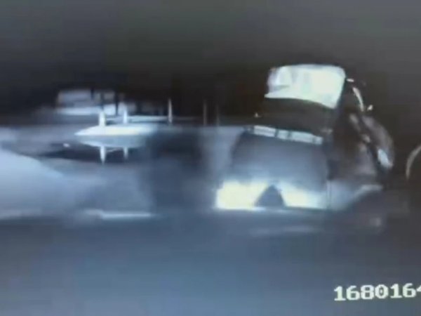 Водитель притворился слепым после того, как его остановили инспекторы ДПС